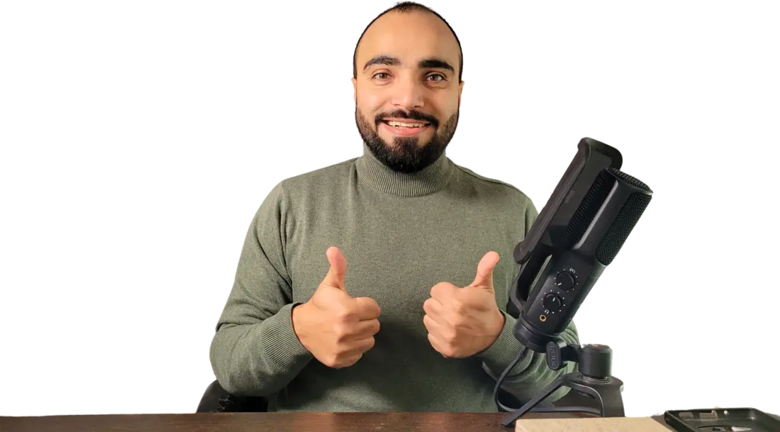 Farhat Umar smiling warmly with two thumbs up